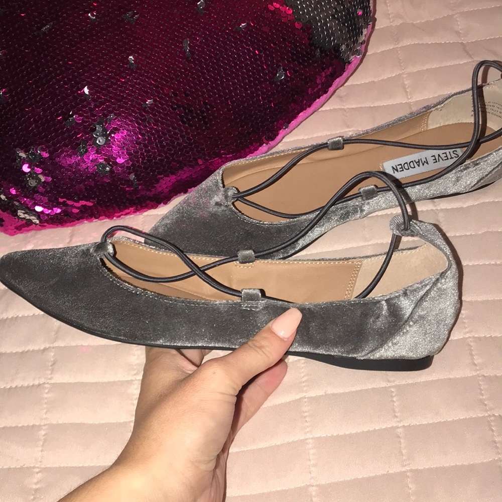 Steve Madden Pointed Flats